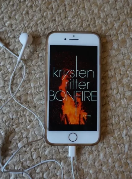 A Very Bingeable Read | Bonfire by Krysten Ritter